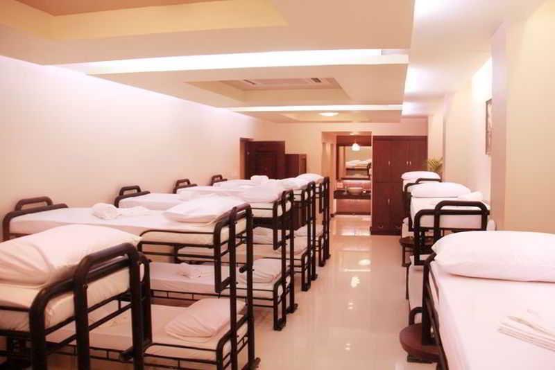 Hotel Oyo 159 San Remigio Pensionne