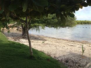 Moalboal Resort