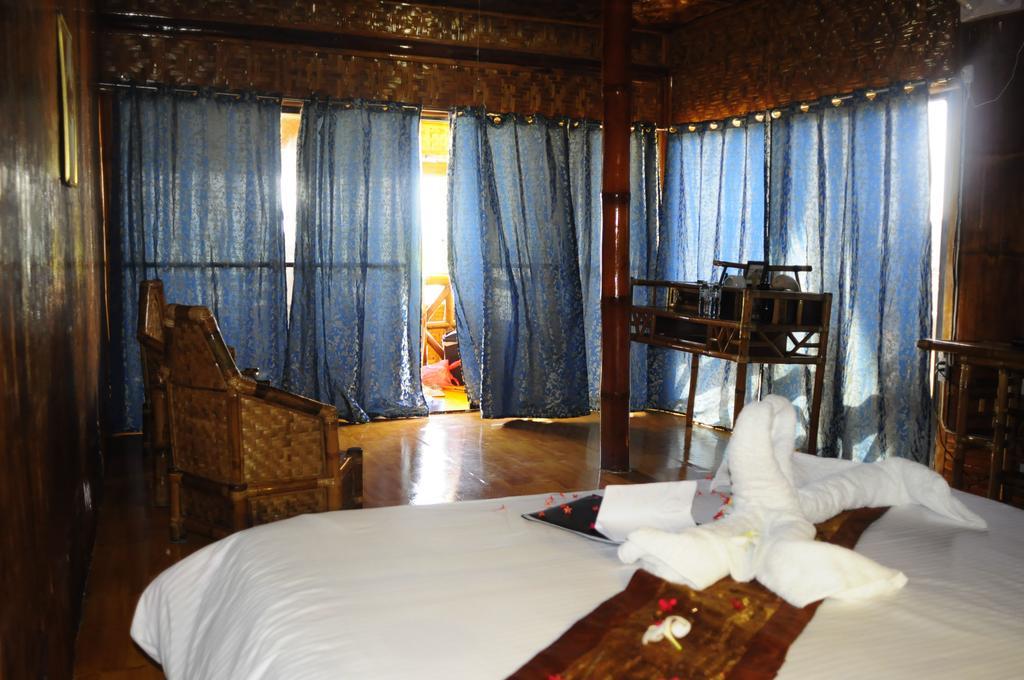 Resort The Coral Blue Oriental And