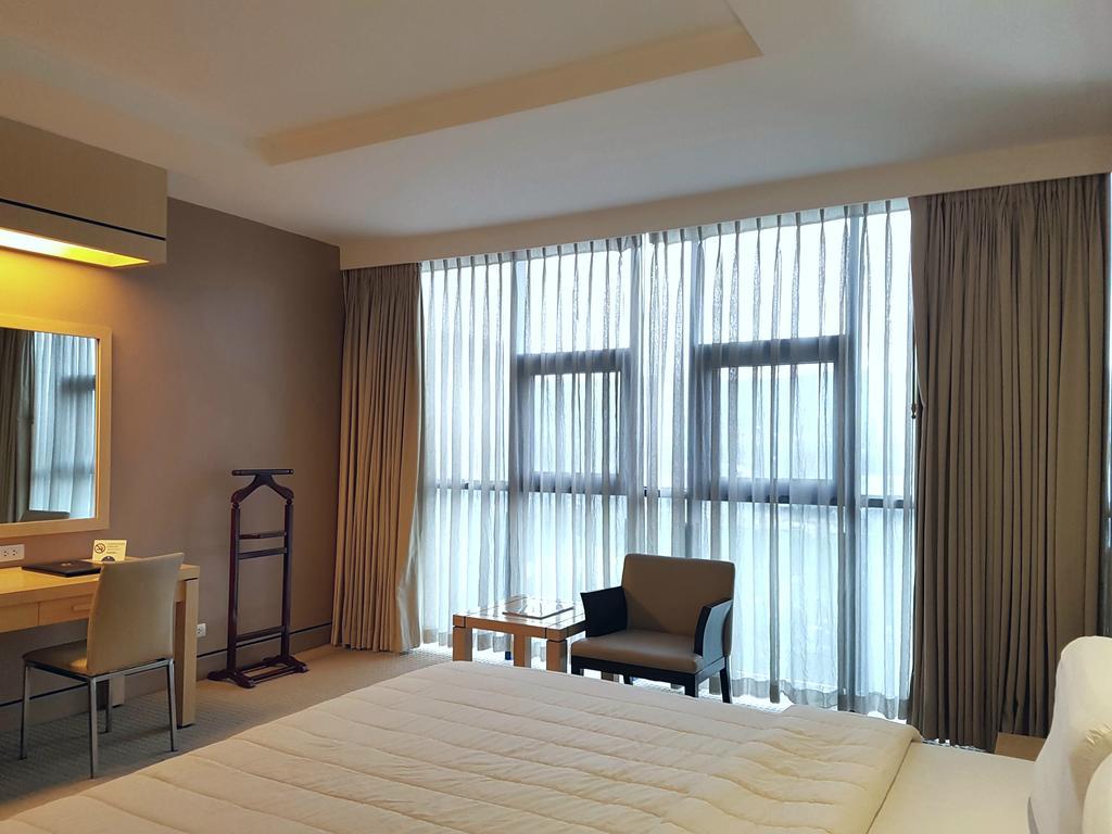 Parklane International 3* Cebu
