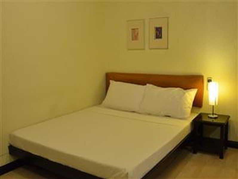 Lancaster Cebu 3* Lapu-Lapu City