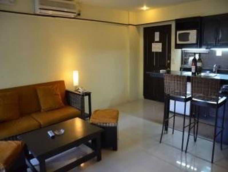 Lancaster Cebu 3*