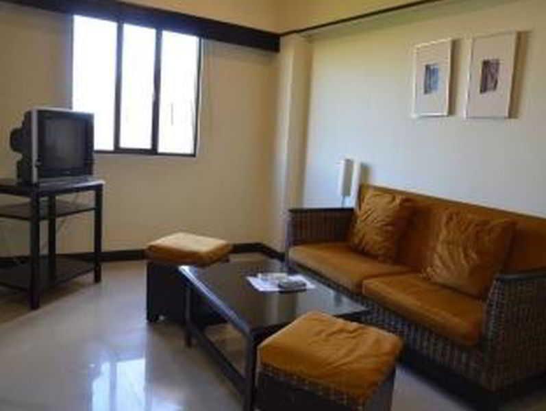 Lancaster Cebu Hotel 3*