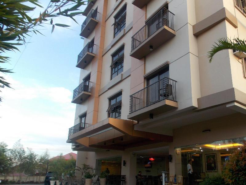 Main & 2* Cebu