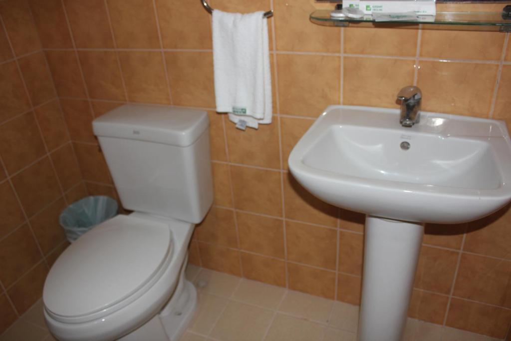 Hotel Elegant Circle 3*