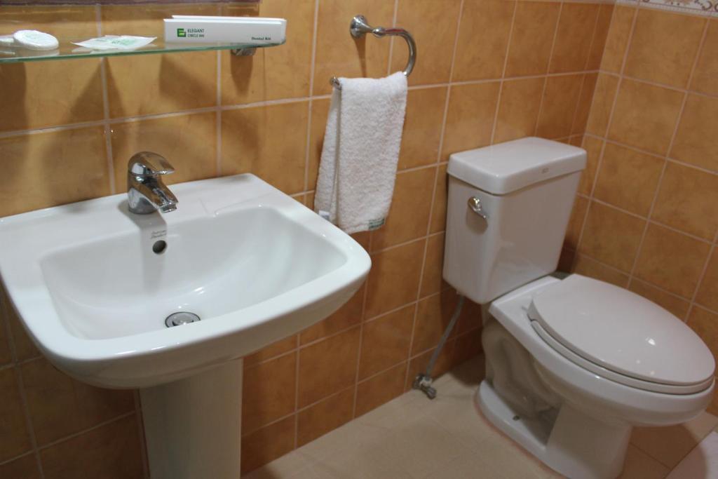 Hotel Elegant Circle Cebu
