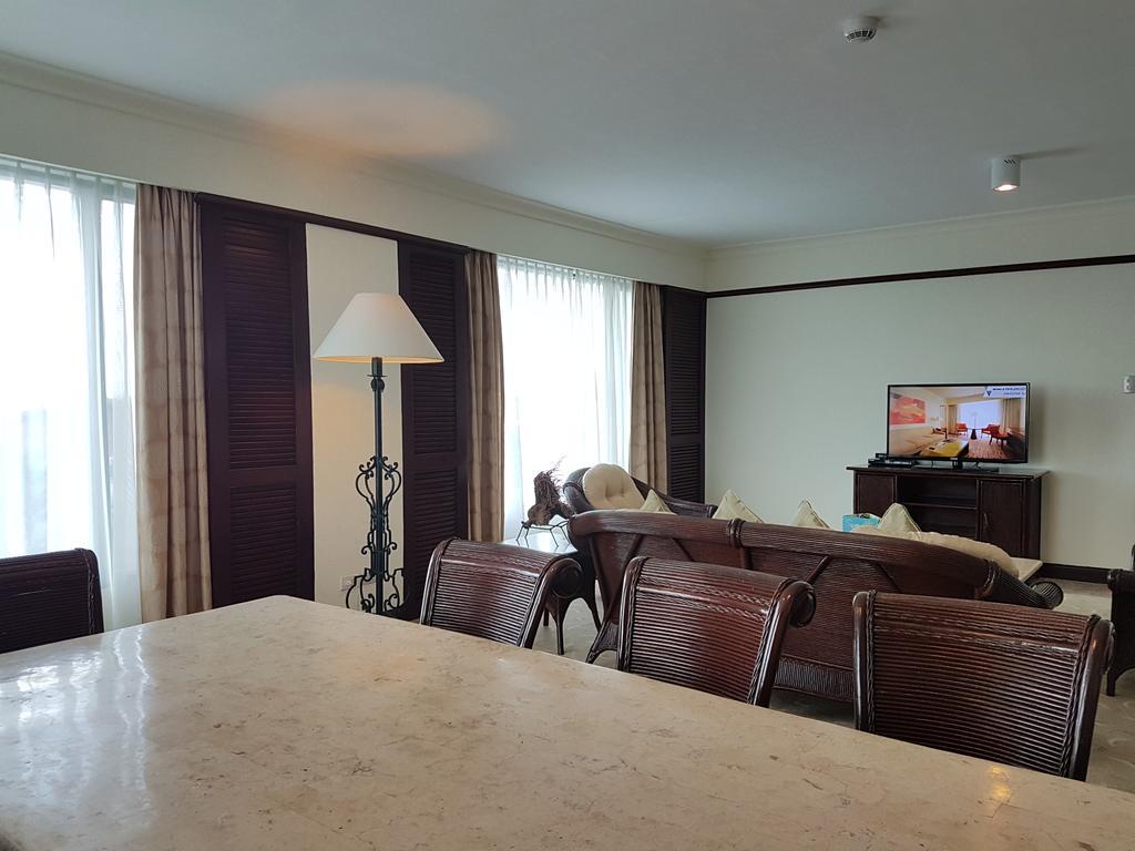Waterfront Airport And Casino 4* Lapu-Lapu City