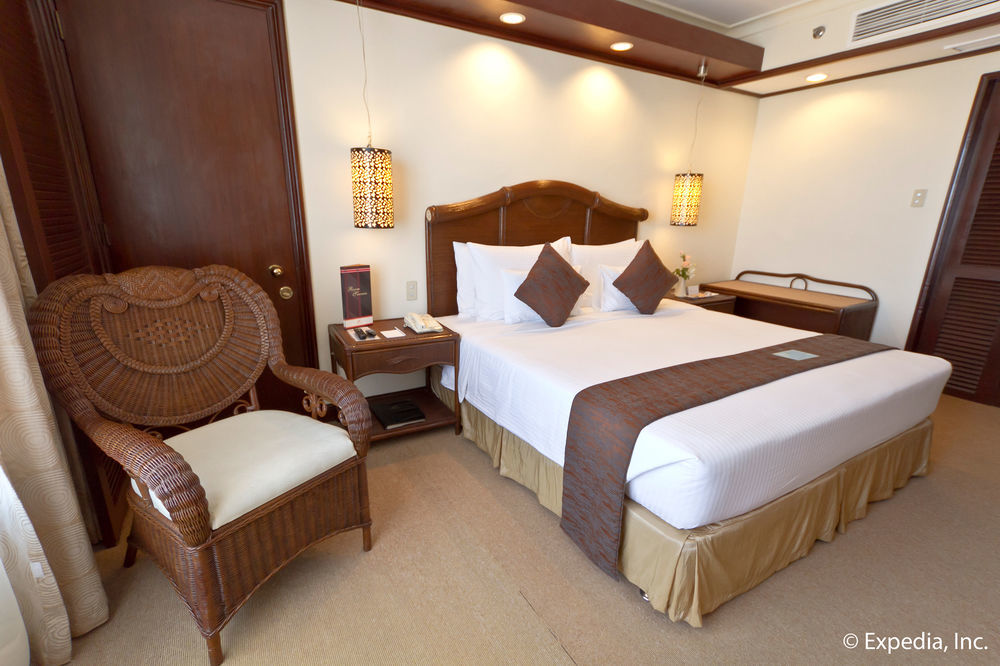 Waterfront Airport And Casino 4* Lapu-Lapu City