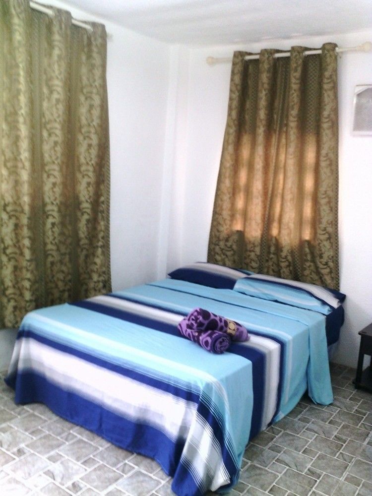 Cebu Hotel 3*