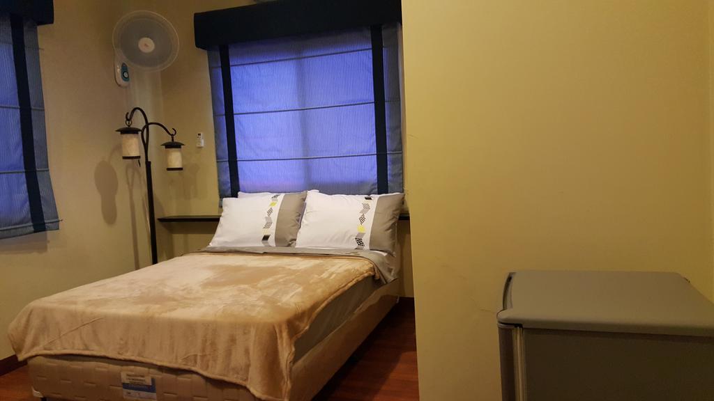 Bed & Breakfast Mactan Breeze - Airport