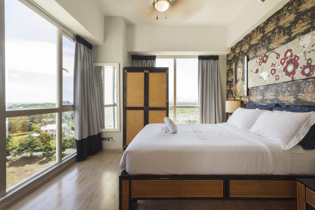 La Mirada Beachfront Condo: Ocean Views & Amenities 2*