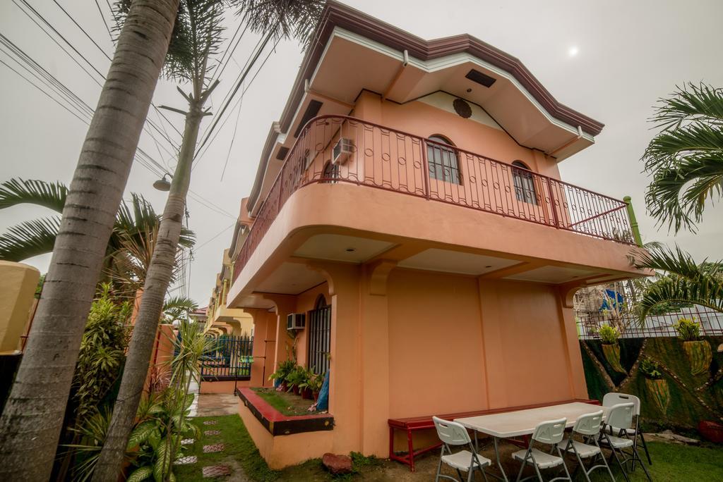 Jenjen's House Guest house