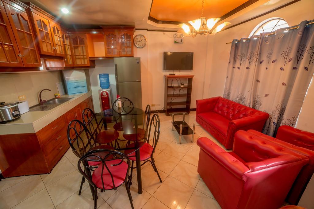Jenjen's House Guest house