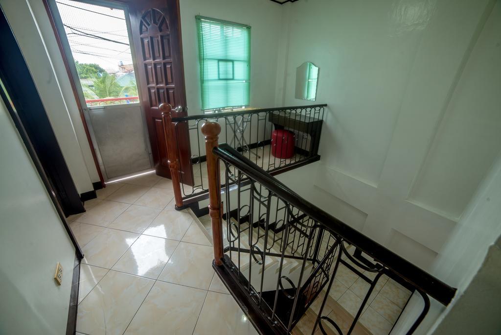 Jenjen's House Guest house Lapu-Lapu City