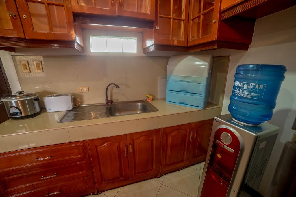 Jenjen's House Guest house *