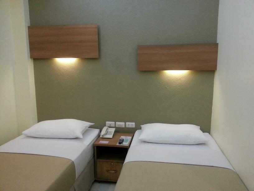 Hotel The Center 2*