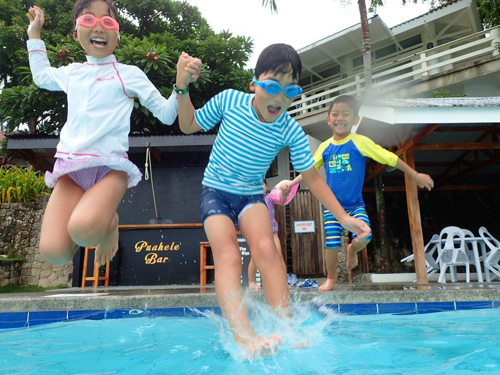 Aozora Seaside Mactan Resort 2*