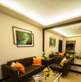 Santoni's Place *