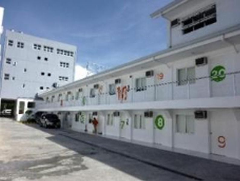 Hotel Islands Mactan 2*