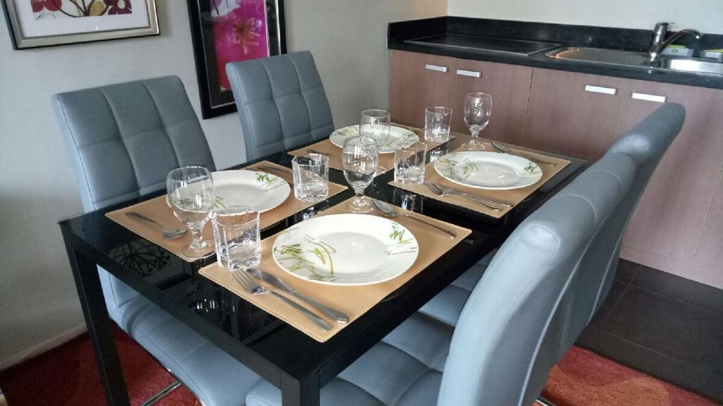 La Mirada Beachfront Condo: Ocean Views & Amenities 2* Lapu-Lapu City