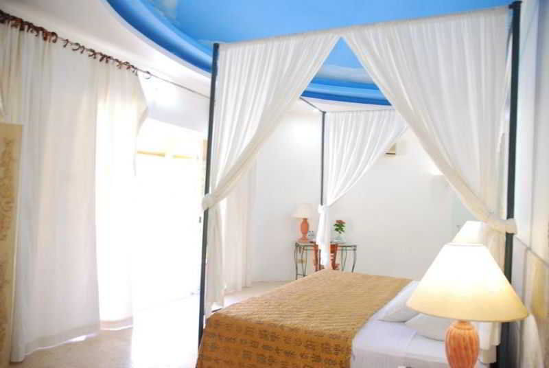Resort Cordova Reef Village 4*