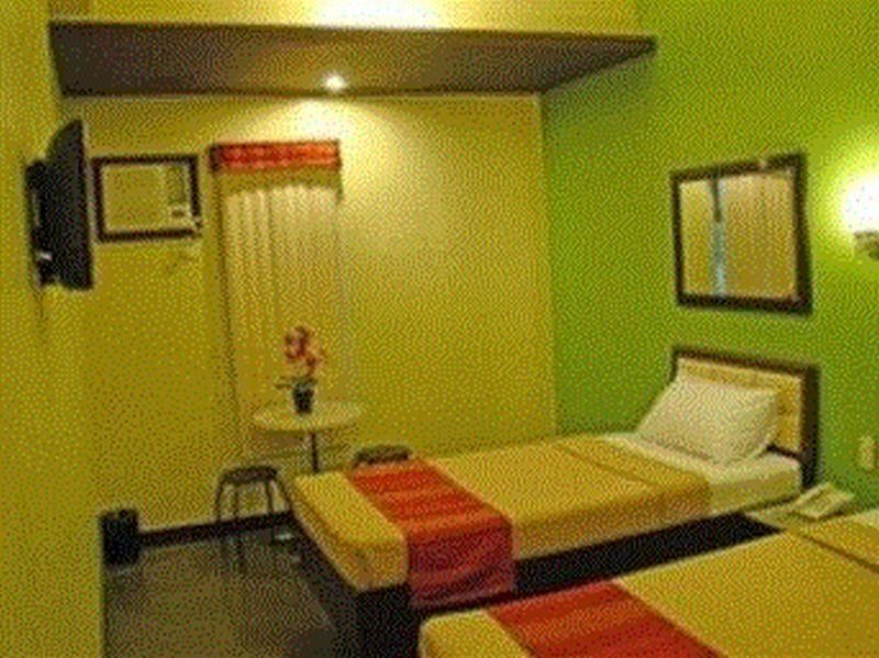 Express Mabolo Hotel 3*