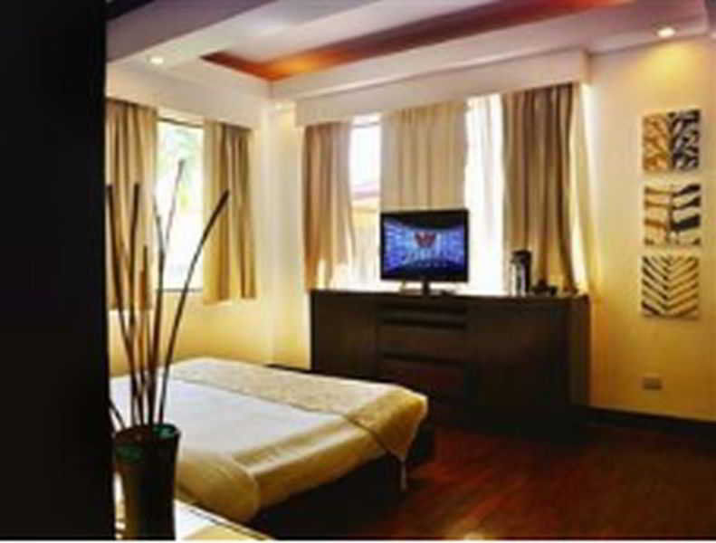 Hotel Agila Pool Cordova (Mactan)
