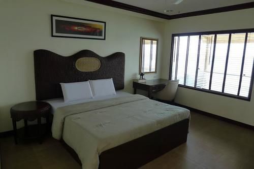 Bluefins 3* Lapu-Lapu City