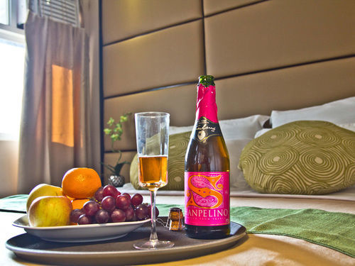 Hotel Canberry 2*