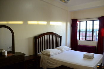 Kiwi Hotel