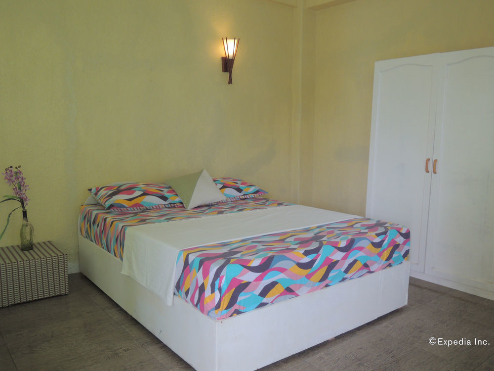 Moalboal Resort 3*