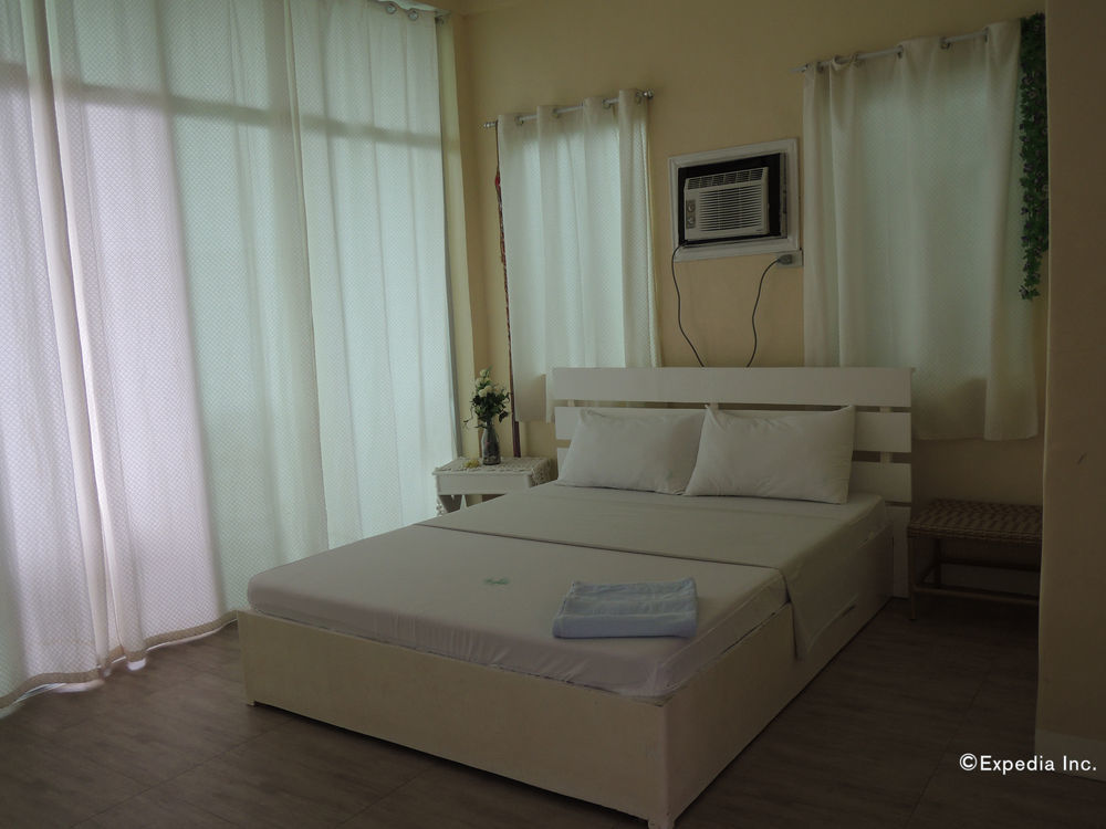 Resort Moalboal 3*