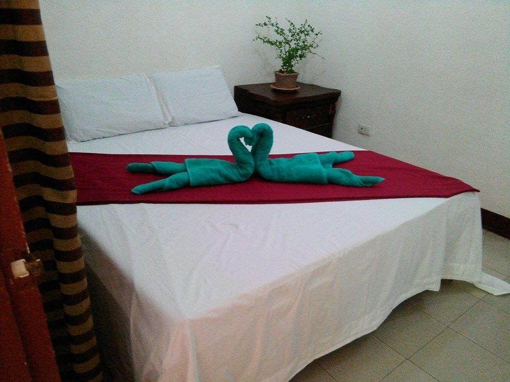 Resort Hk And Restaurant Moalboal
