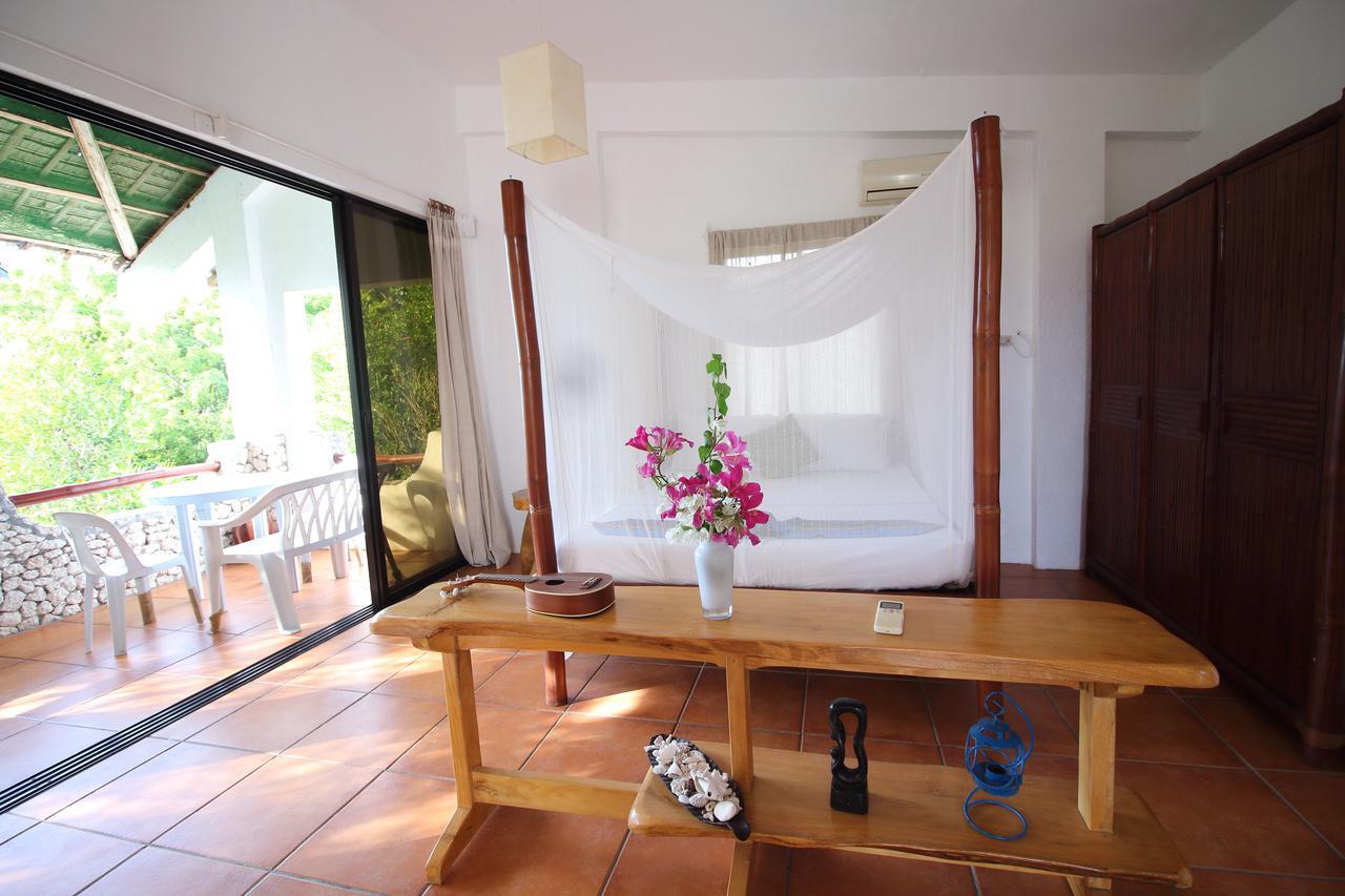 Resort The Blue Orchid 4*