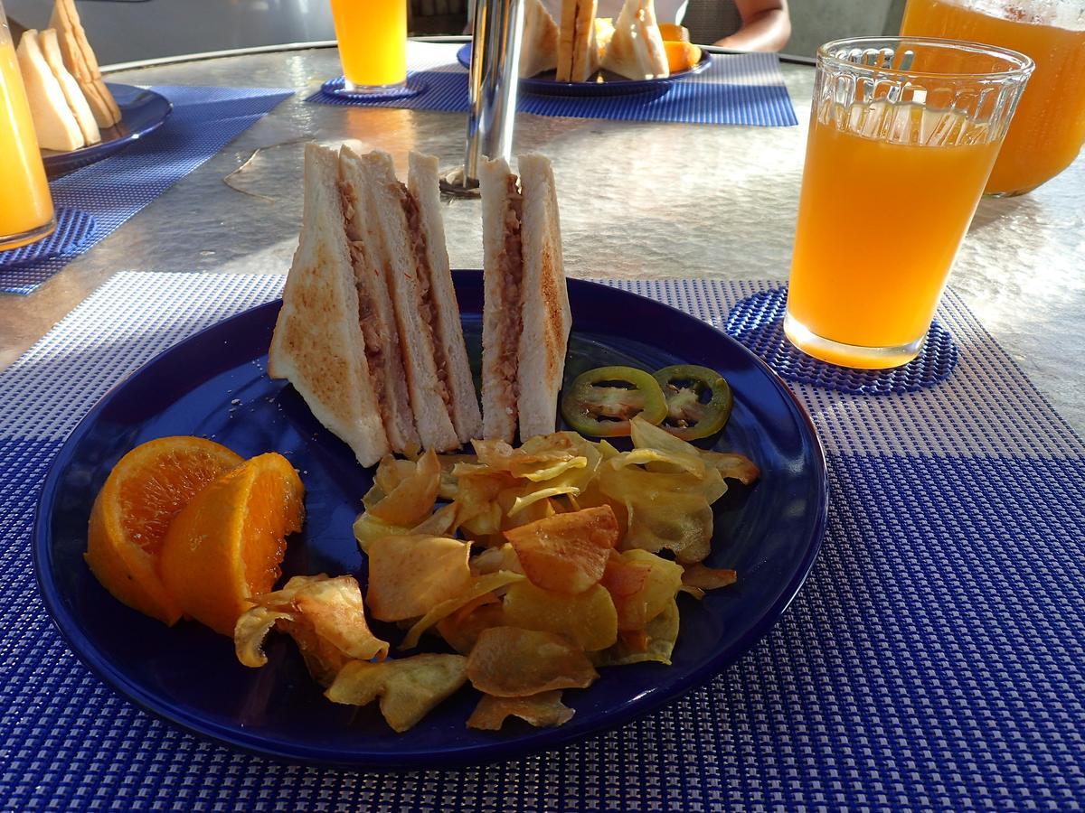 La Bella Beach House Cebu Guest house 2*