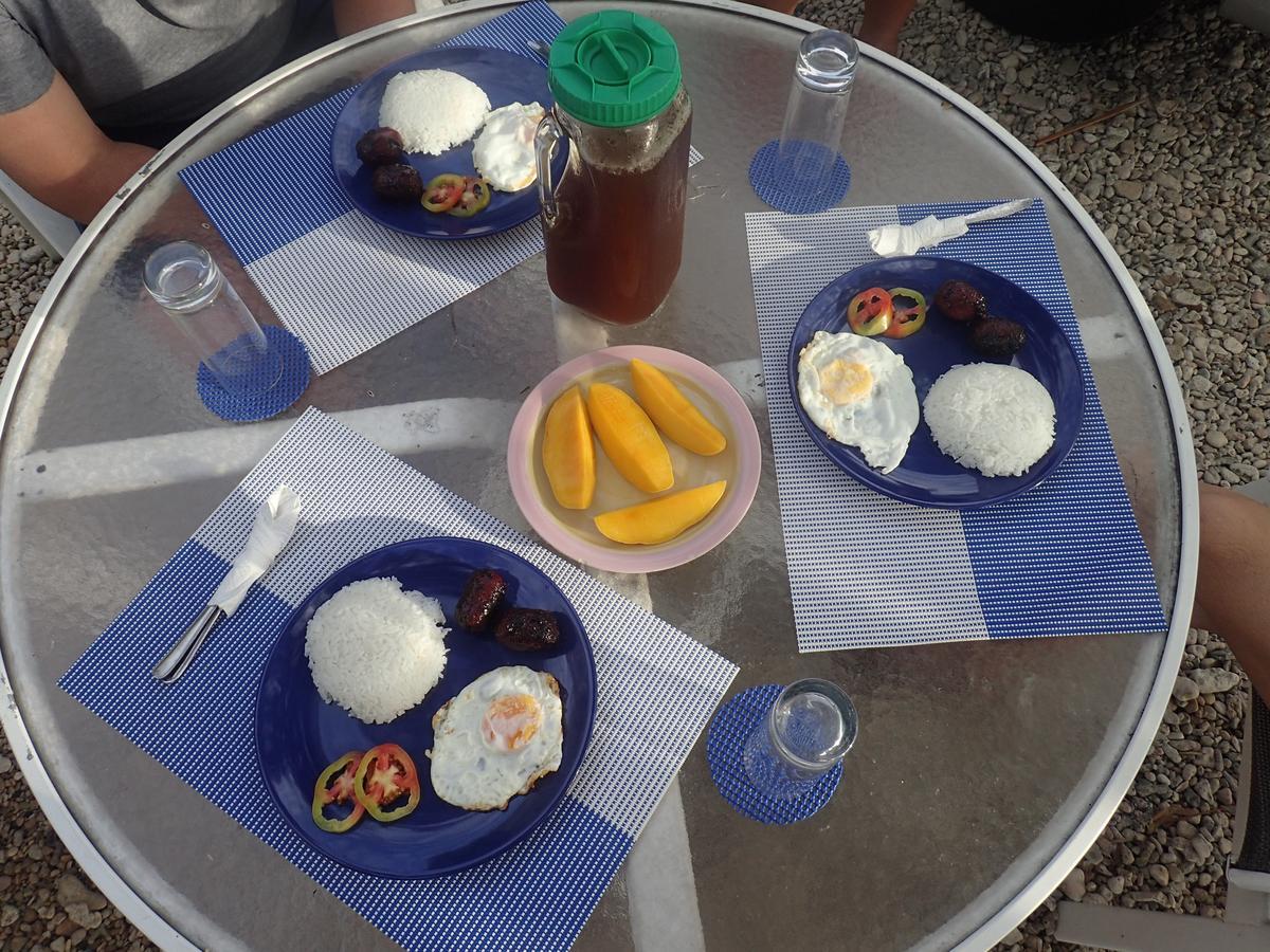 Guest house La Bella Beach House Cebu 2*