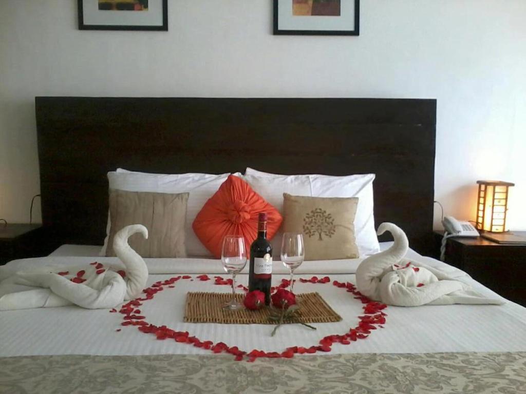 Agila Pool Hotel