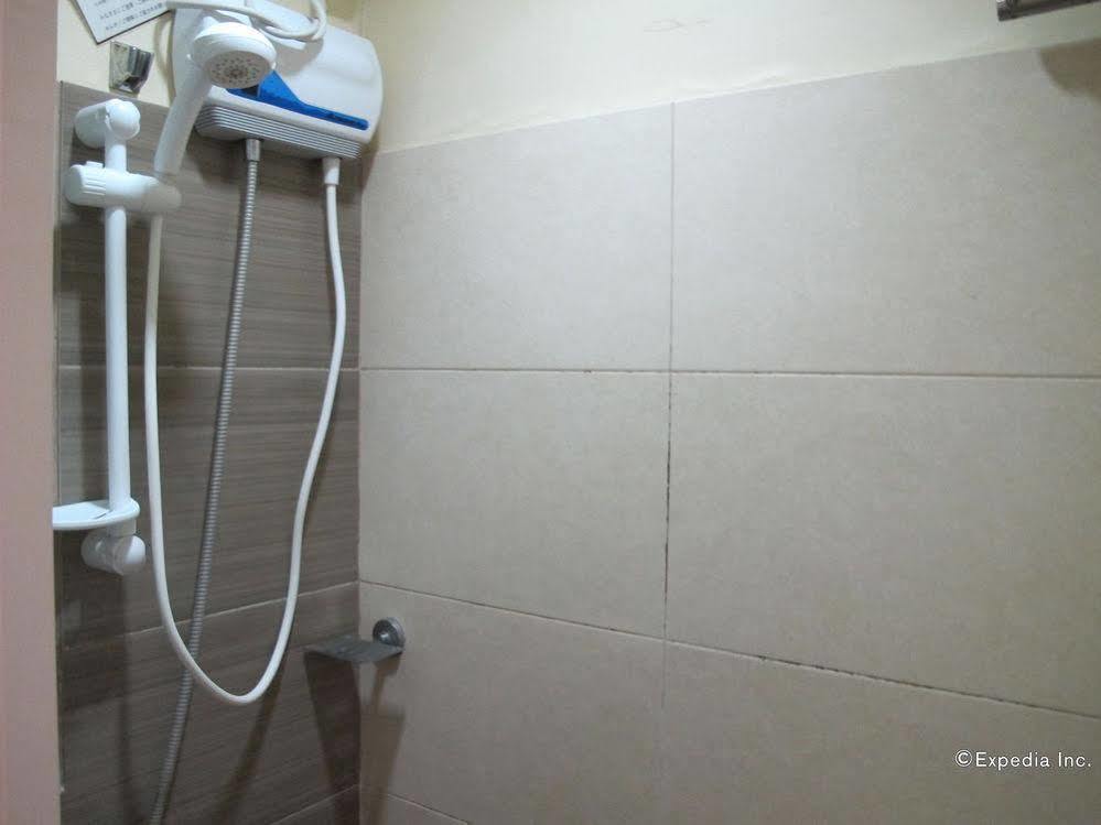 Oyo 159 San Remigio Pensionne 2* Cebu