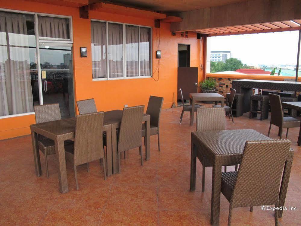 Hotel Oyo 159 San Remigio Pensionne