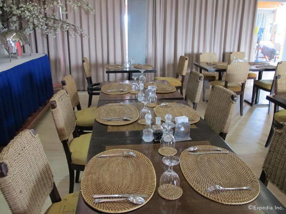 Oyo 159 San Remigio Pensionne Hotel