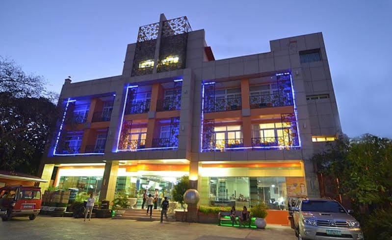 Oyo 159 San Remigio Pensionne Hotel 2*