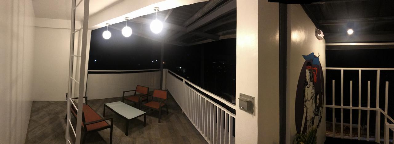 Hostel 1521