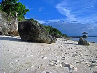 Resort Ravenala 3*