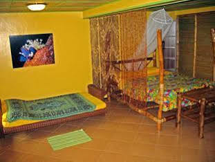 Ravenala Resort Moalboal