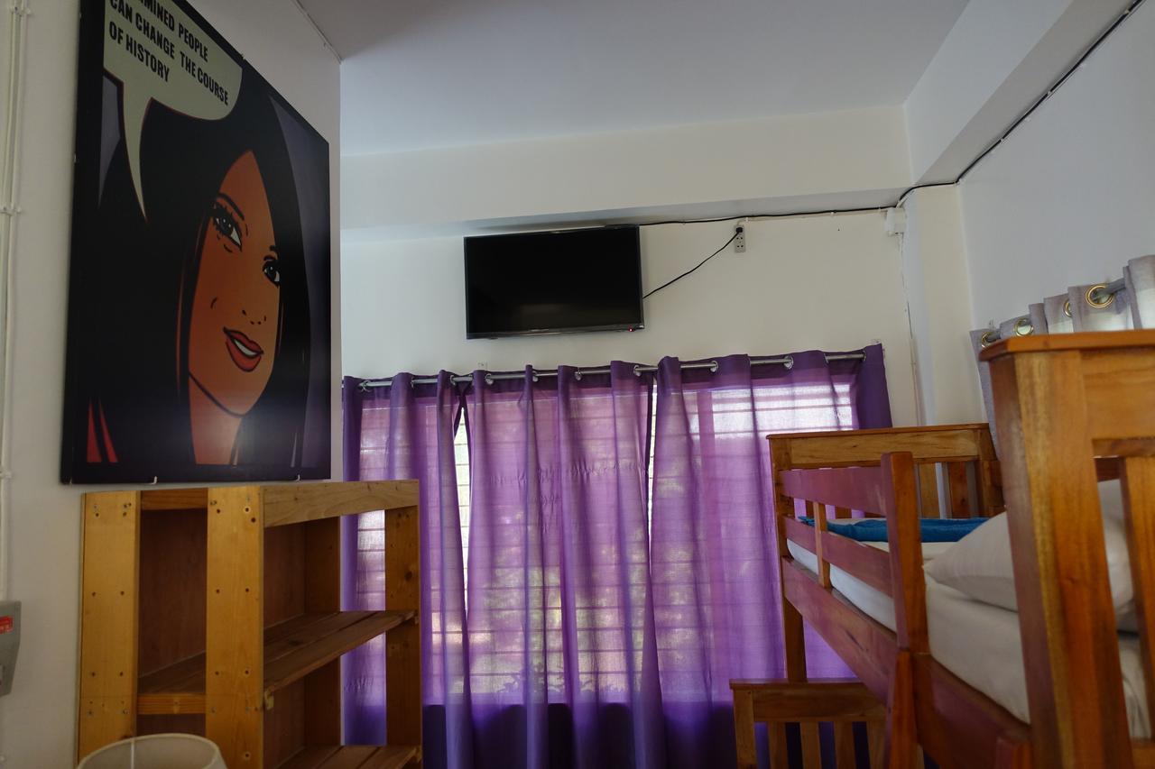 Acomodação com café da manhã  Bjs Seaside Argao