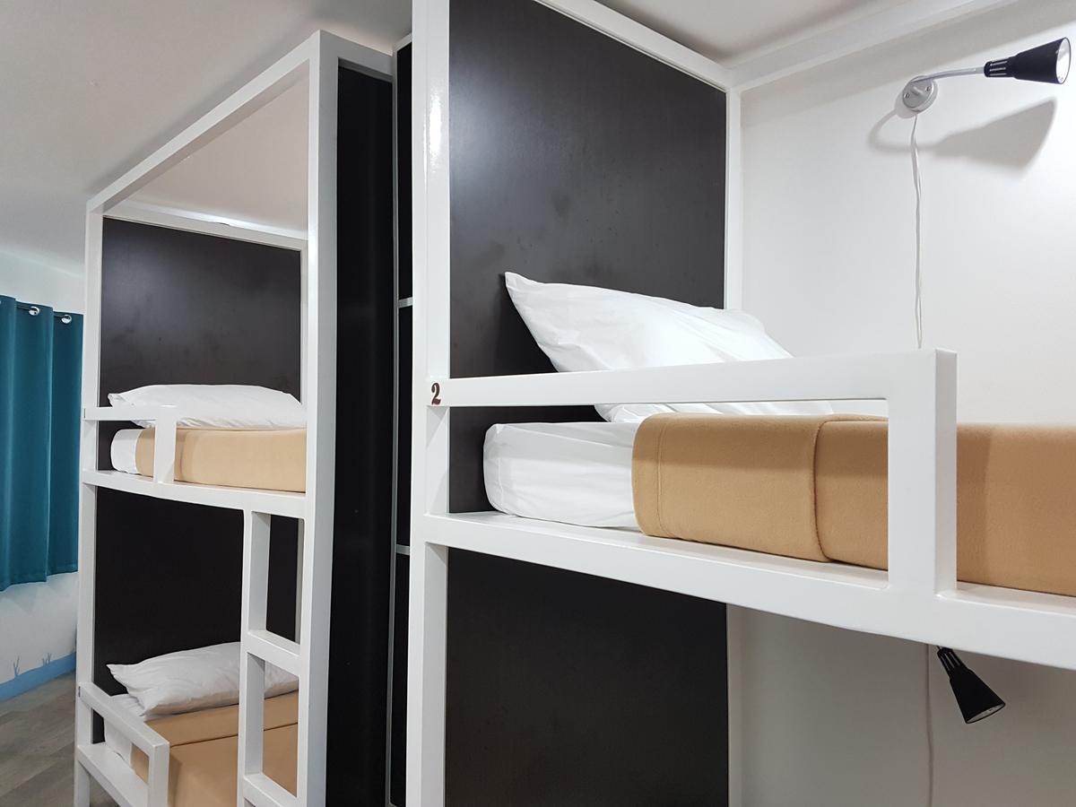 Hostel 1521 *