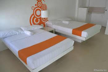 Islands Mactan Hotel 2*