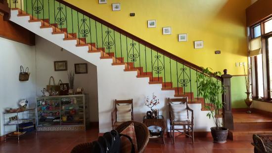 Flores Beachside Hotel