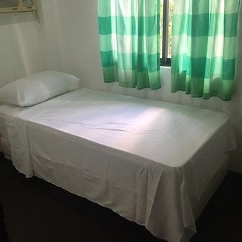 Joyful Island Hostel *