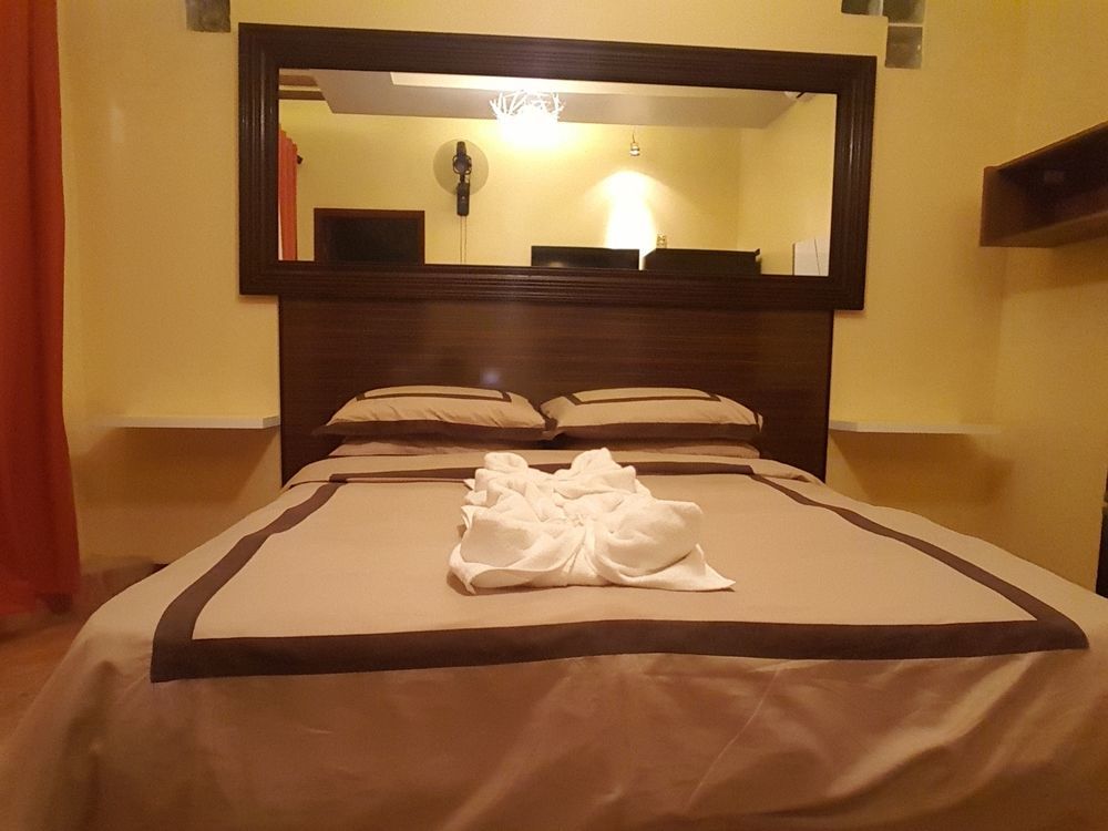 Bed & Breakfast Mactan Breeze - Airport 2*